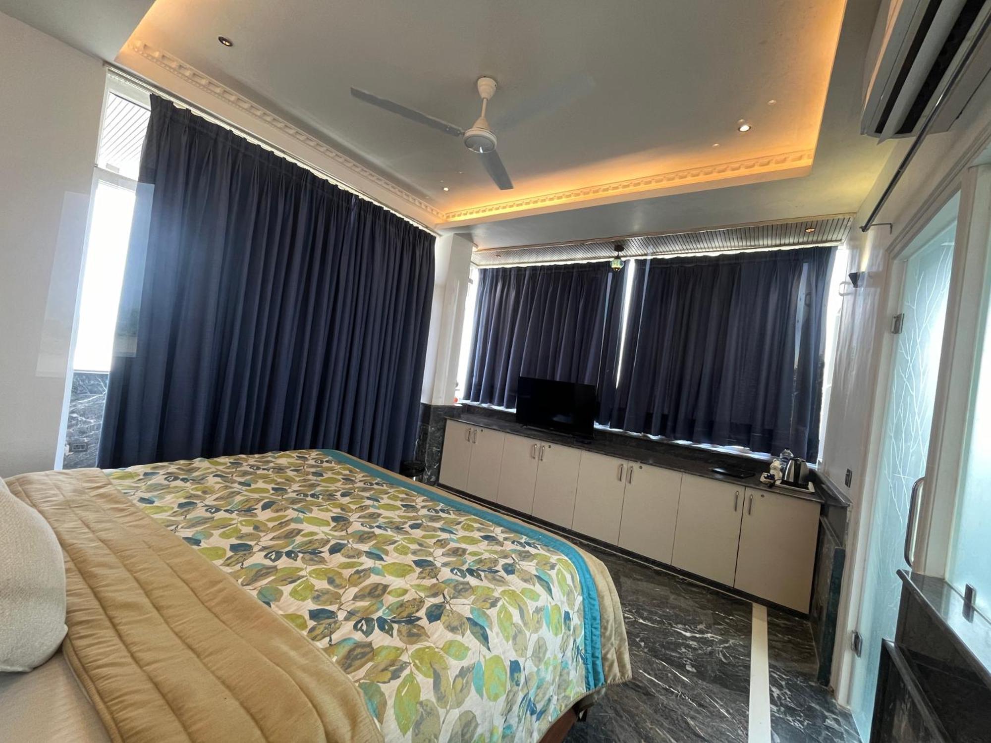 Treehouse Narmade A Riverfront Resort & Spa Narmadapuram Hoshangabad Exterior foto